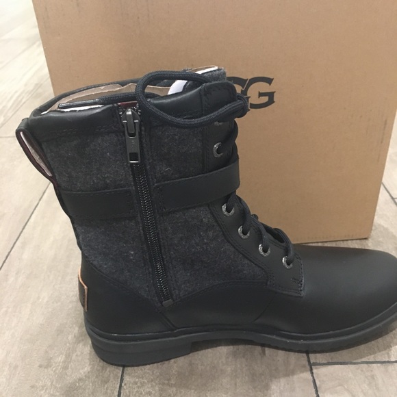 UGG Boots - Picture 9 of 11